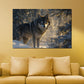 Einsamer Wolf im Schnee mit Sonnenlicht Wandbild